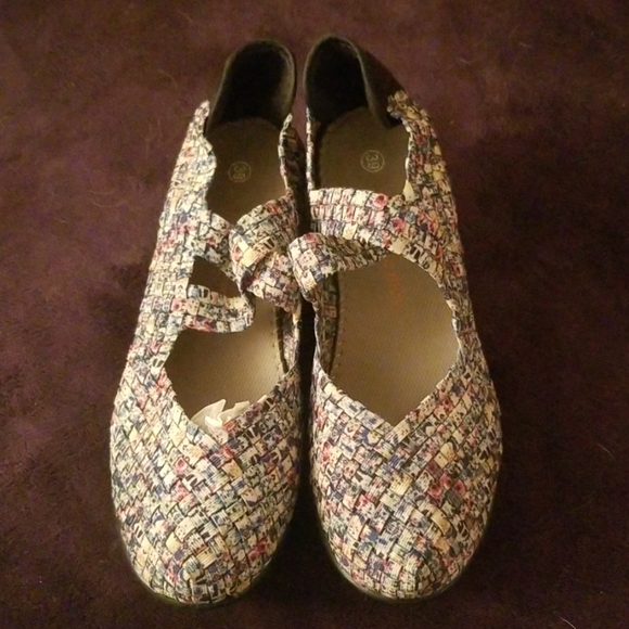 bernie mev. Shoes - Bernie Mev Wedge Shoe